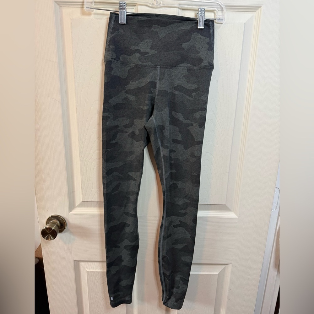 NOBULL Camo Black Gray Legging Woman’s Size XS